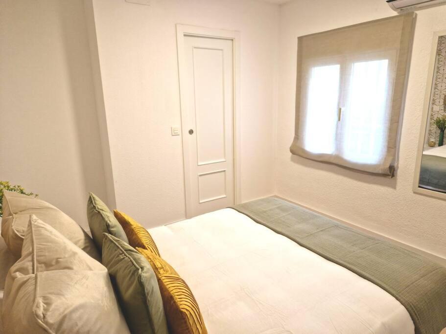 Апартаменты Apartamento Plaza Cervantes Хаэн Экстерьер фото