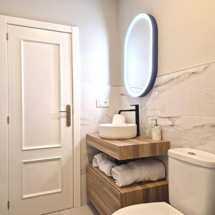 Апартаменты Apartamento Plaza Cervantes Хаэн Экстерьер фото