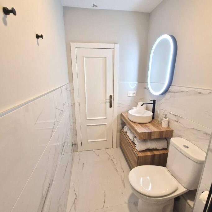 Апартаменты Apartamento Plaza Cervantes Хаэн Экстерьер фото